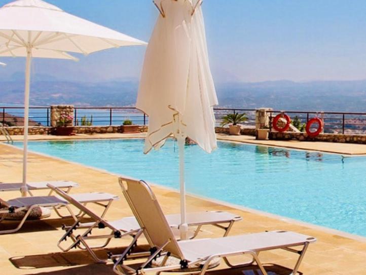 Grosses Haus Mit Traumhaftem Ausblick Lägenhet Georgioupoli Exteriör bild