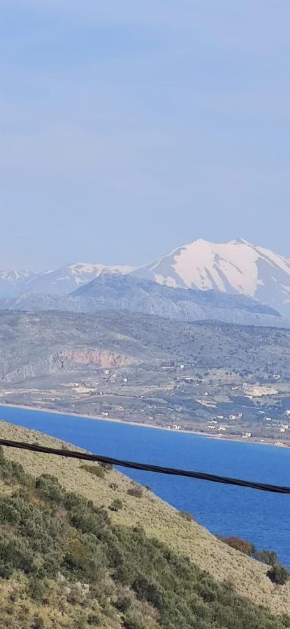 Grosses Haus Mit Traumhaftem Ausblick Lägenhet Georgioupoli Exteriör bild