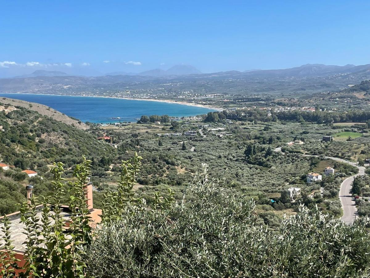 Grosses Haus Mit Traumhaftem Ausblick Lägenhet Georgioupoli Exteriör bild