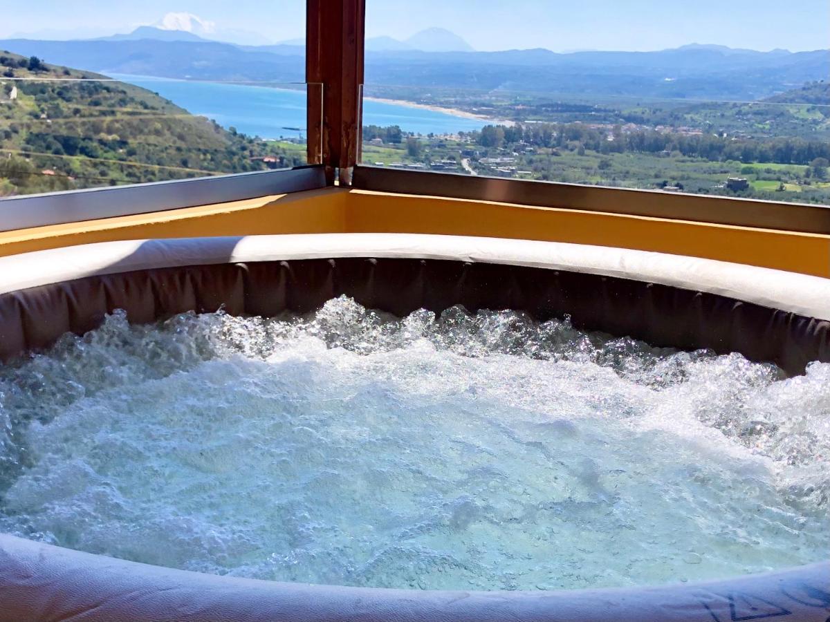 Grosses Haus Mit Traumhaftem Ausblick Lägenhet Georgioupoli Exteriör bild